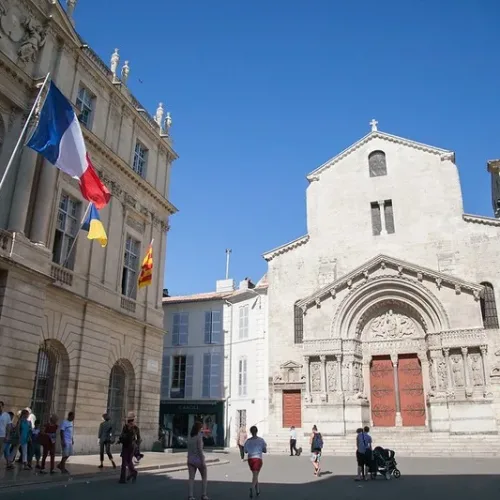 Perjalanan sehari pribadi di Arles